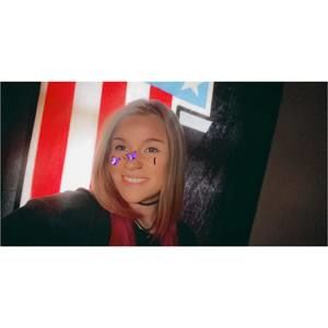 Meet your Posher, Alicia